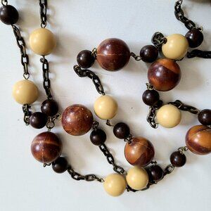 Vintage round plastic beads necklace earthy colors.